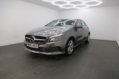 Mercedes-Benz A Class 1.6 A180 Sport (Executive) 7G-DCT Euro 6 (s/s) 5dr 3