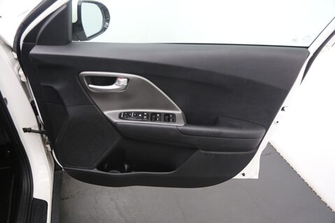 Kia Niro 1.6 GDi 2 DCT Euro 6 (s/s) 5dr 19