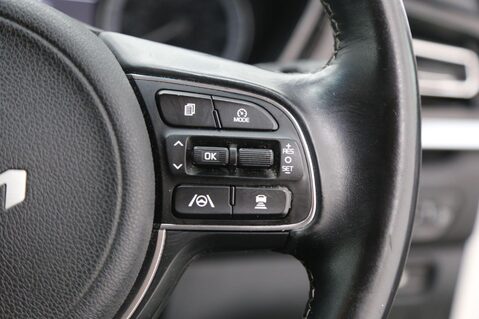 Kia Niro 1.6 GDi 2 DCT Euro 6 (s/s) 5dr 12