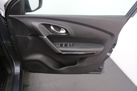 Renault Kadjar 1.3 TCe Iconic Euro 6 (s/s) 5dr 19