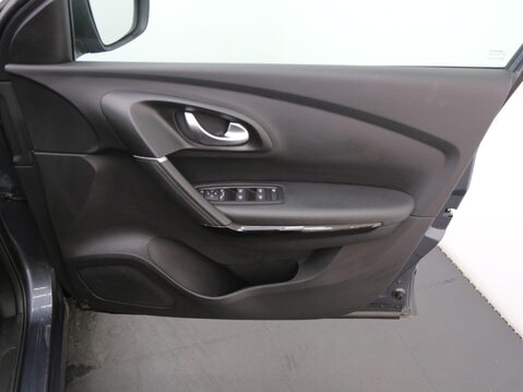 Renault Kadjar 1.3 TCe Iconic Euro 6 (s/s) 5dr 19