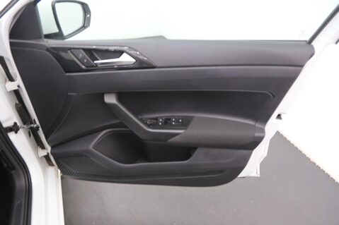 Volkswagen Polo 1.0 TSI Life Euro 6 (s/s) 5dr 19