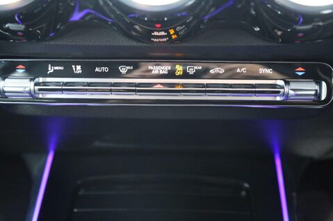 Mercedes-Benz GLB 1.3 GLB200 AMG Line (Premium Plus 2) 7G-DCT Euro 6 (s/s) 5dr 18