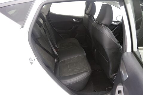 Ford Fiesta 1.0T EcoBoost Titanium X Euro 6 (s/s) 5dr 23