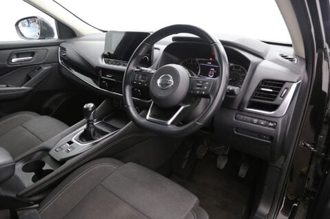 Nissan Qashqai 1.3 DIG-T MHEV N-Connecta Euro 6 (s/s) 5dr 22