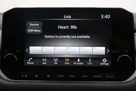 Nissan Qashqai 1.3 DIG-T MHEV N-Connecta Euro 6 (s/s) 5dr 15