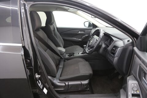 Nissan Qashqai 1.3 DIG-T MHEV N-Connecta Euro 6 (s/s) 5dr 21