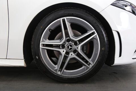Mercedes-Benz A Class 1.5 A180d AMG Line 7G-DCT Euro 6 (s/s) 5dr 26