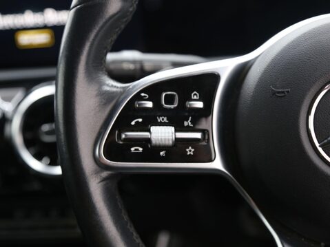 Mercedes-Benz A Class 1.3 A200 Sport (Executive) 7G-DCT Euro 6 (s/s) 5dr 11