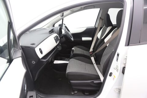 Toyota Yaris 1.33 Dual VVT-i Trend Euro 5 5dr 23