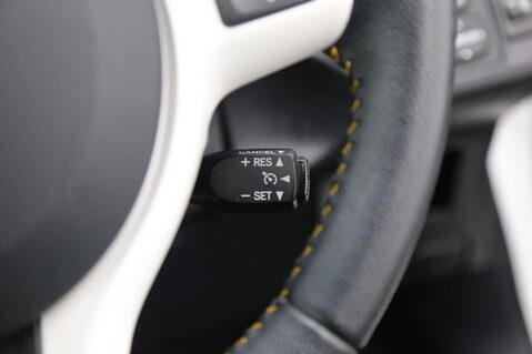 Toyota Yaris 1.33 Dual VVT-i Trend Euro 5 5dr 13