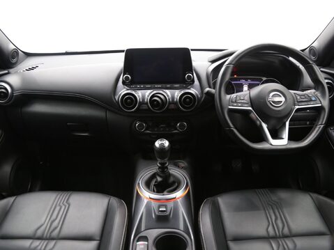 Nissan Juke 1.0 DIG-T Tekna Euro 6 (s/s) 5dr 9