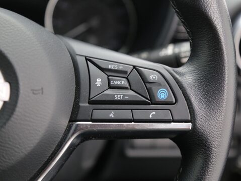 Nissan Juke 1.0 DIG-T Tekna Euro 6 (s/s) 5dr 12