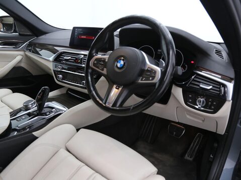 BMW 5 Series 2.0 520d M Sport Auto xDrive Euro 6 (s/s) 4dr 22