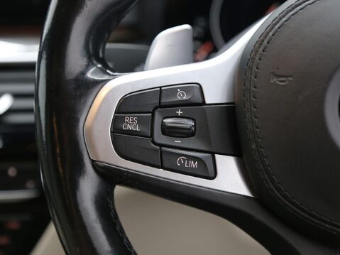 BMW 5 Series 2.0 520d M Sport Auto xDrive Euro 6 (s/s) 4dr 11