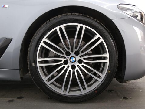 BMW 5 Series 2.0 520d M Sport Auto xDrive Euro 6 (s/s) 4dr 27