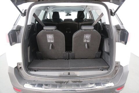 Peugeot 5008 1.2 PureTech Allure EAT Euro 6 (s/s) 5dr 28