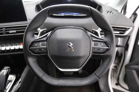 Peugeot 5008 1.2 PureTech Allure EAT Euro 6 (s/s) 5dr 10