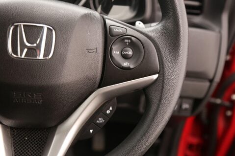 Honda Jazz 1.3 i-VTEC SE CVT Euro 6 (s/s) 5dr 12