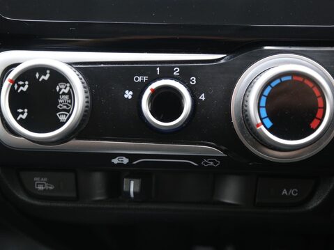 Honda Jazz 1.3 i-VTEC SE CVT Euro 6 (s/s) 5dr 17