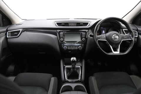 Nissan Qashqai 1.5 dCi N-Connecta Euro 6 (s/s) 5dr 9