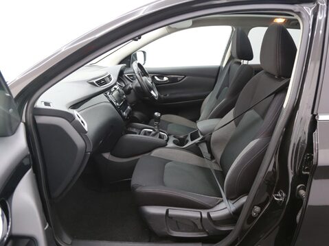 Nissan Qashqai 1.5 dCi N-Connecta Euro 6 (s/s) 5dr 21
