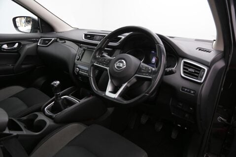 Nissan Qashqai 1.5 dCi N-Connecta Euro 6 (s/s) 5dr 22