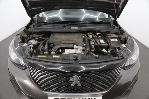 Peugeot 2008 1.2 PureTech Allure Euro 6 (s/s) 5dr 29