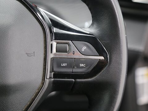 Peugeot 2008 1.2 PureTech Allure Euro 6 (s/s) 5dr 12