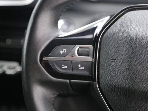 Peugeot 2008 1.2 PureTech Allure Euro 6 (s/s) 5dr 11