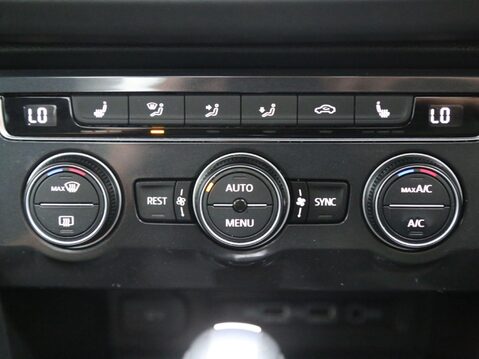 Volkswagen Tiguan 2.0 TSI SEL DSG 4Motion Euro 6 (s/s) 5dr 17