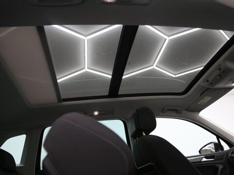 Volkswagen Tiguan 2.0 TSI SEL DSG 4Motion Euro 6 (s/s) 5dr 24