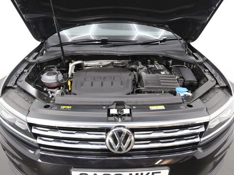 Volkswagen Tiguan 2.0 TSI SEL DSG 4Motion Euro 6 (s/s) 5dr 28