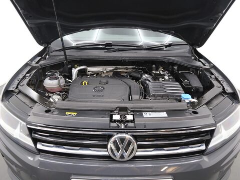 Volkswagen Tiguan 1.5 TSI EVO Match Euro 6 (s/s) 5dr 28