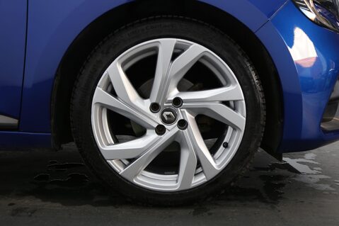 Renault Clio 1.0 TCe RS Line Euro 6 (s/s) 5dr 27