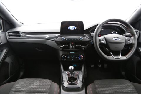 Ford Focus 1.0T EcoBoost ST-Line Edition Euro 6 (s/s) 5dr 9