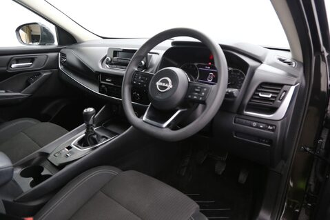 Nissan Qashqai 1.3 DIG-T MHEV Visia Euro 6 (s/s) 5dr 21