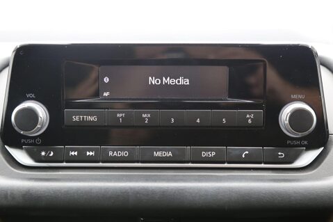 Nissan Qashqai 1.3 DIG-T MHEV Visia Euro 6 (s/s) 5dr 16