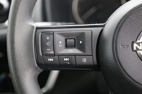 Nissan Qashqai 1.3 DIG-T MHEV Visia Euro 6 (s/s) 5dr 11