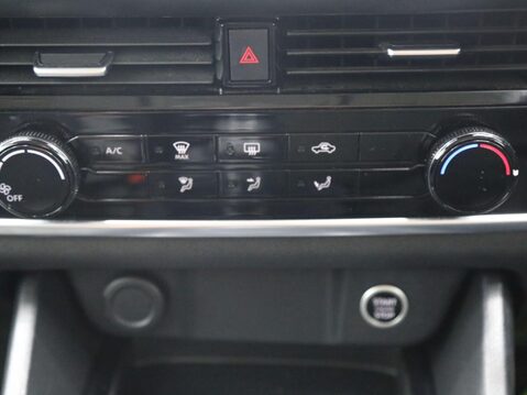 Nissan Qashqai 1.3 DIG-T MHEV Visia Euro 6 (s/s) 5dr 17