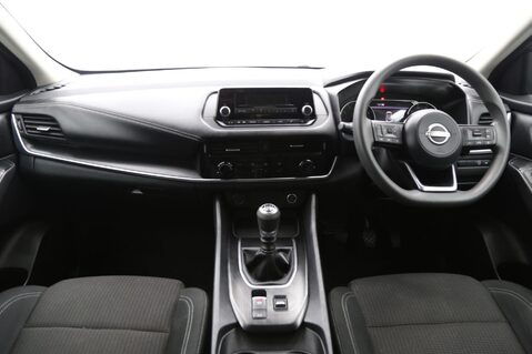 Nissan Qashqai 1.3 DIG-T MHEV Visia Euro 6 (s/s) 5dr 9