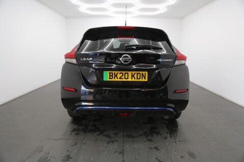 Nissan LEAF 40kWh N-Connecta Auto 5dr 6