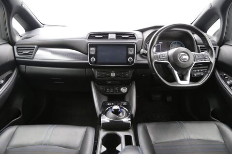 Nissan LEAF 40kWh N-Connecta Auto 5dr 9