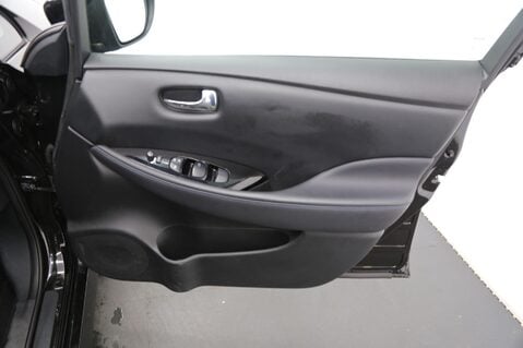 Nissan LEAF 40kWh N-Connecta Auto 5dr 20