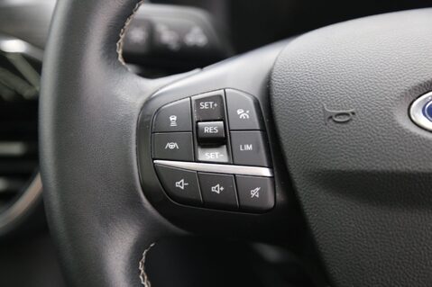 Ford Kuga 2.0 EcoBlue Vignale Auto AWD Euro 6 (s/s) 5dr 11