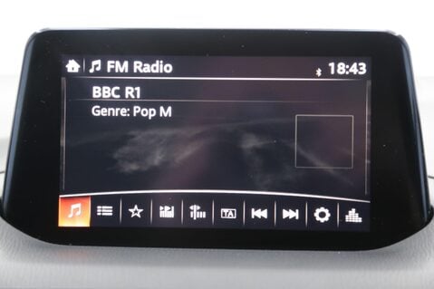 Mazda 3 2.0 SKYACTIV-G Sport Nav Fastback Euro 6 (s/s) 4dr 16