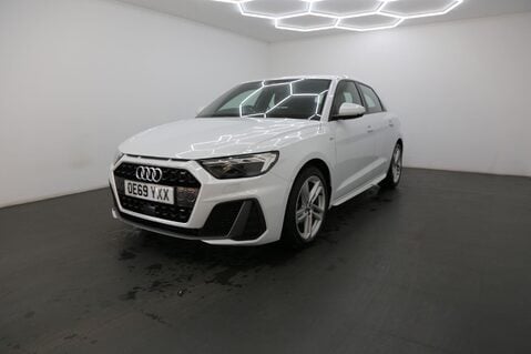 Audi A1 1.0 TFSI 25 S line Sportback Euro 6 (s/s) 5dr 3