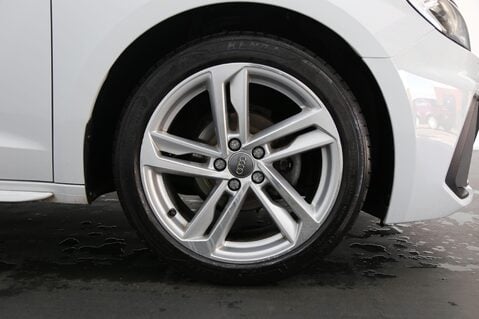 Audi A1 1.0 TFSI 25 S line Sportback Euro 6 (s/s) 5dr 27