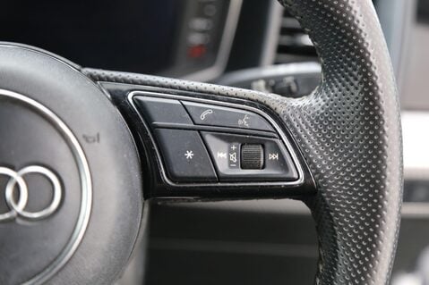 Audi A1 1.0 TFSI 25 S line Sportback Euro 6 (s/s) 5dr 12