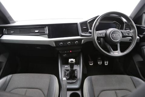 Audi A1 1.0 TFSI 25 S line Sportback Euro 6 (s/s) 5dr 9